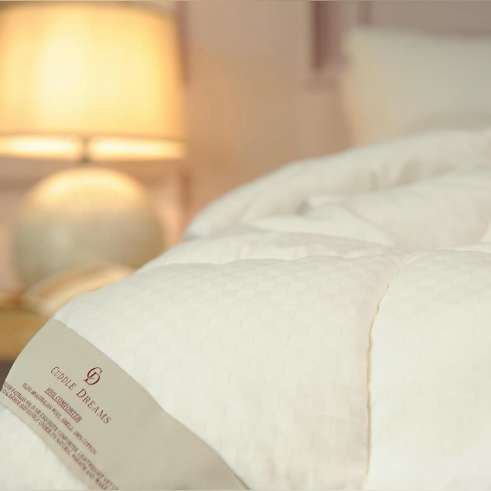 CUDDLE DREAMS Wool Comforter – 100% Australian Wool Fill, Soft Cotton Shell